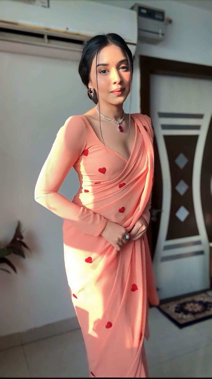 Peach Ready to Wear Georgette Saree With Unstitched Blouse Piece