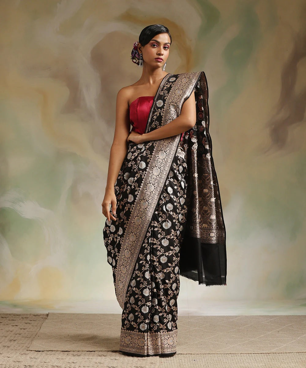 Black Kanjivaram Pure Soft Semi Silk Saree With Unstiched Attractive Blouse Piece