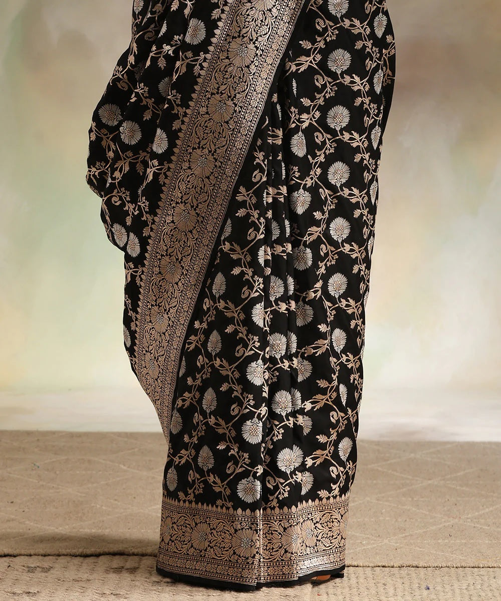 Black Kanjivaram Pure Soft Semi Silk Saree With Unstiched Attractive Blouse Piece