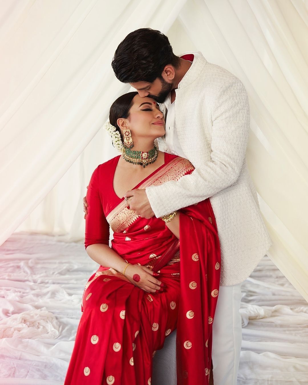 BOLLYWOOD SUPER HIT SONAKSHI SHINHA WOVEN ZARI BANARASI SILK SAREE