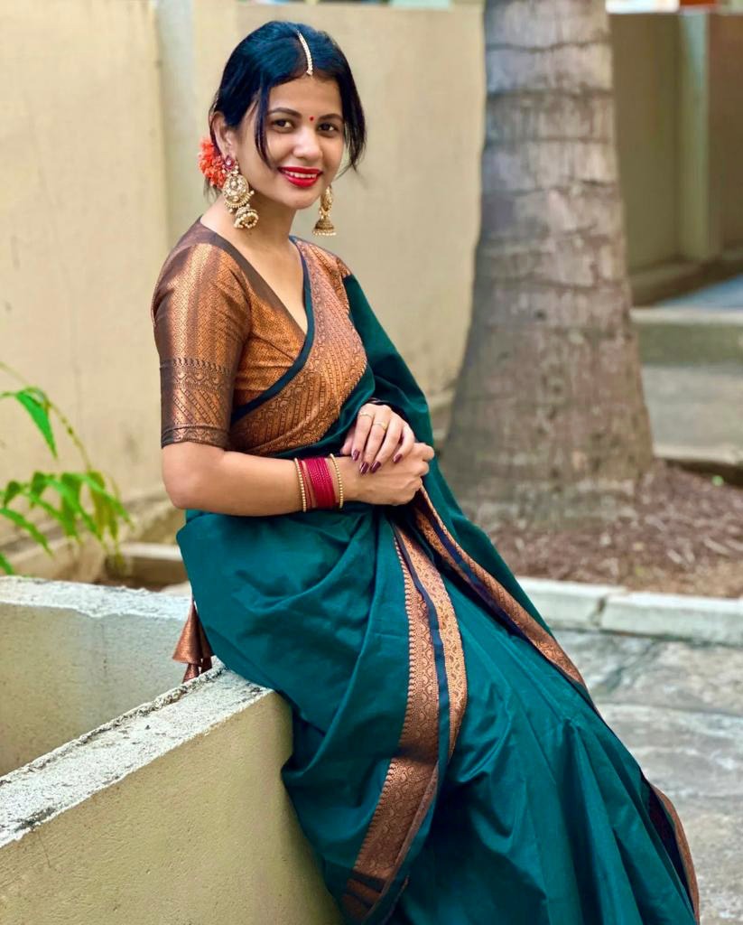 Morpinch Kanjivaram Pure Soft Semi Silk Saree With Unstiched Attractive Blouse Piece