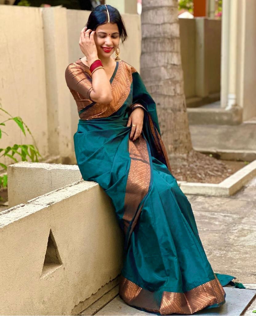 Morpinch Kanjivaram Pure Soft Semi Silk Saree With Unstiched Attractive Blouse Piece