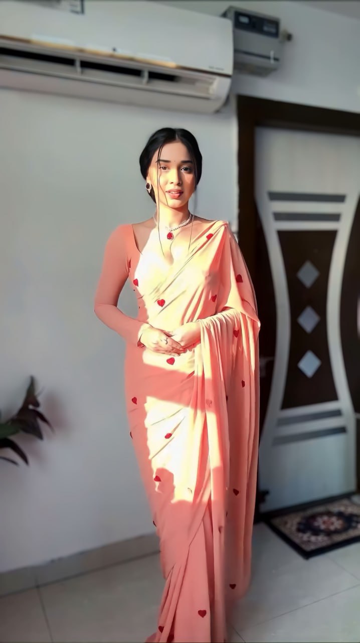 Peach Ready to Wear Georgette Saree With Unstitched Blouse Piece