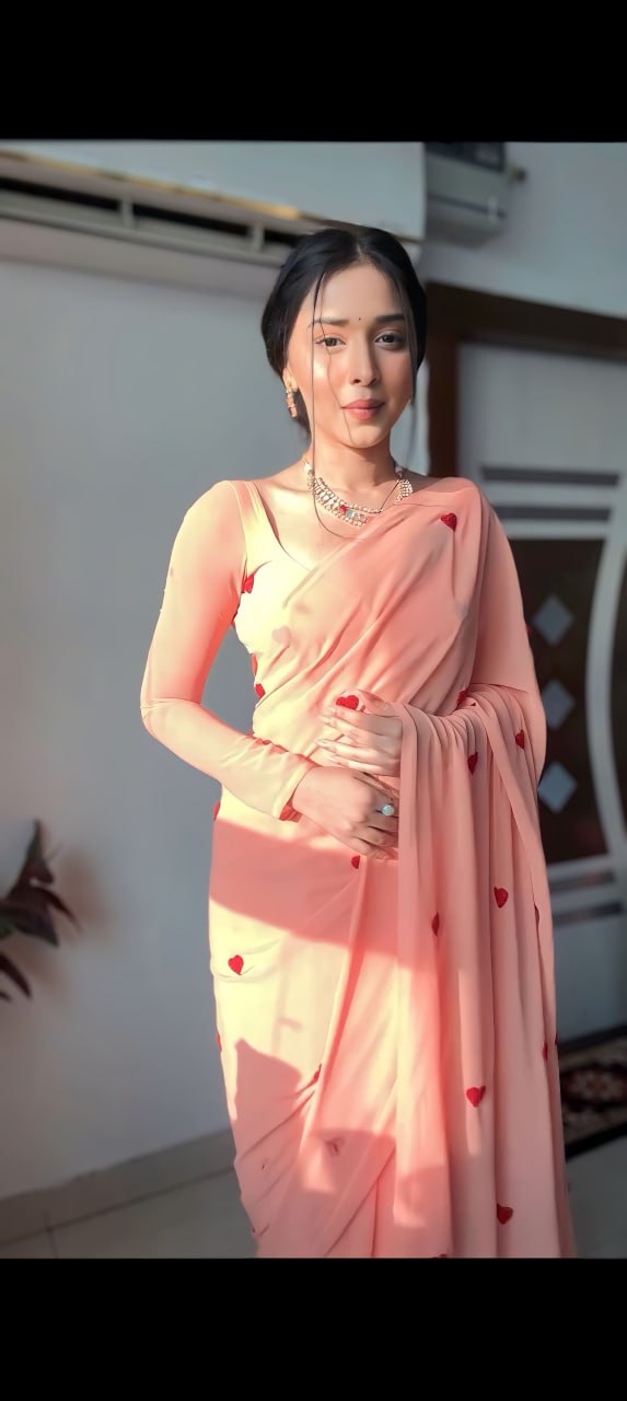 Peach Ready to Wear Georgette Saree With Unstitched Blouse Piece