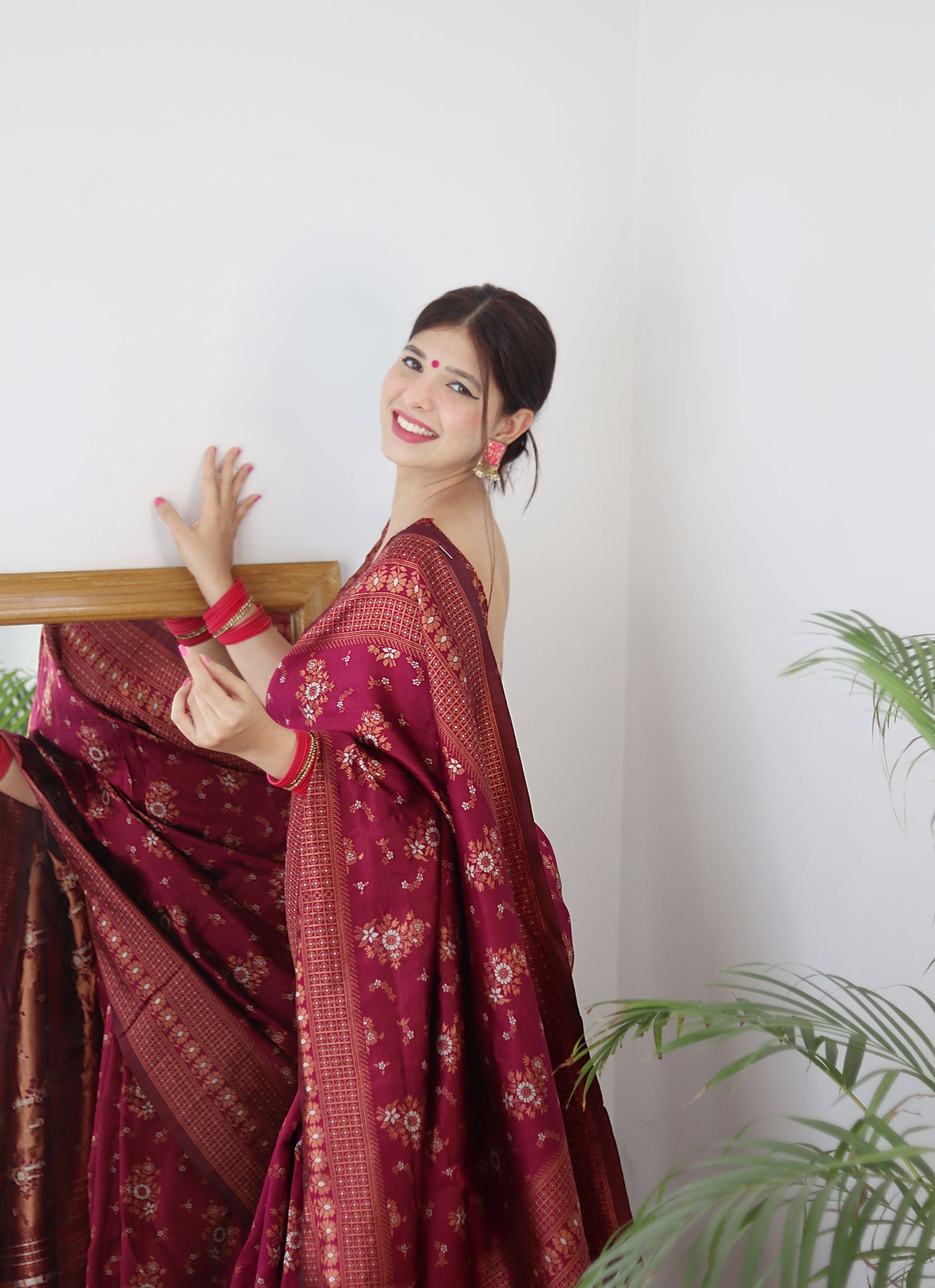 Maroon Pure Soft Silk Saree With Twirling Blouse Piece