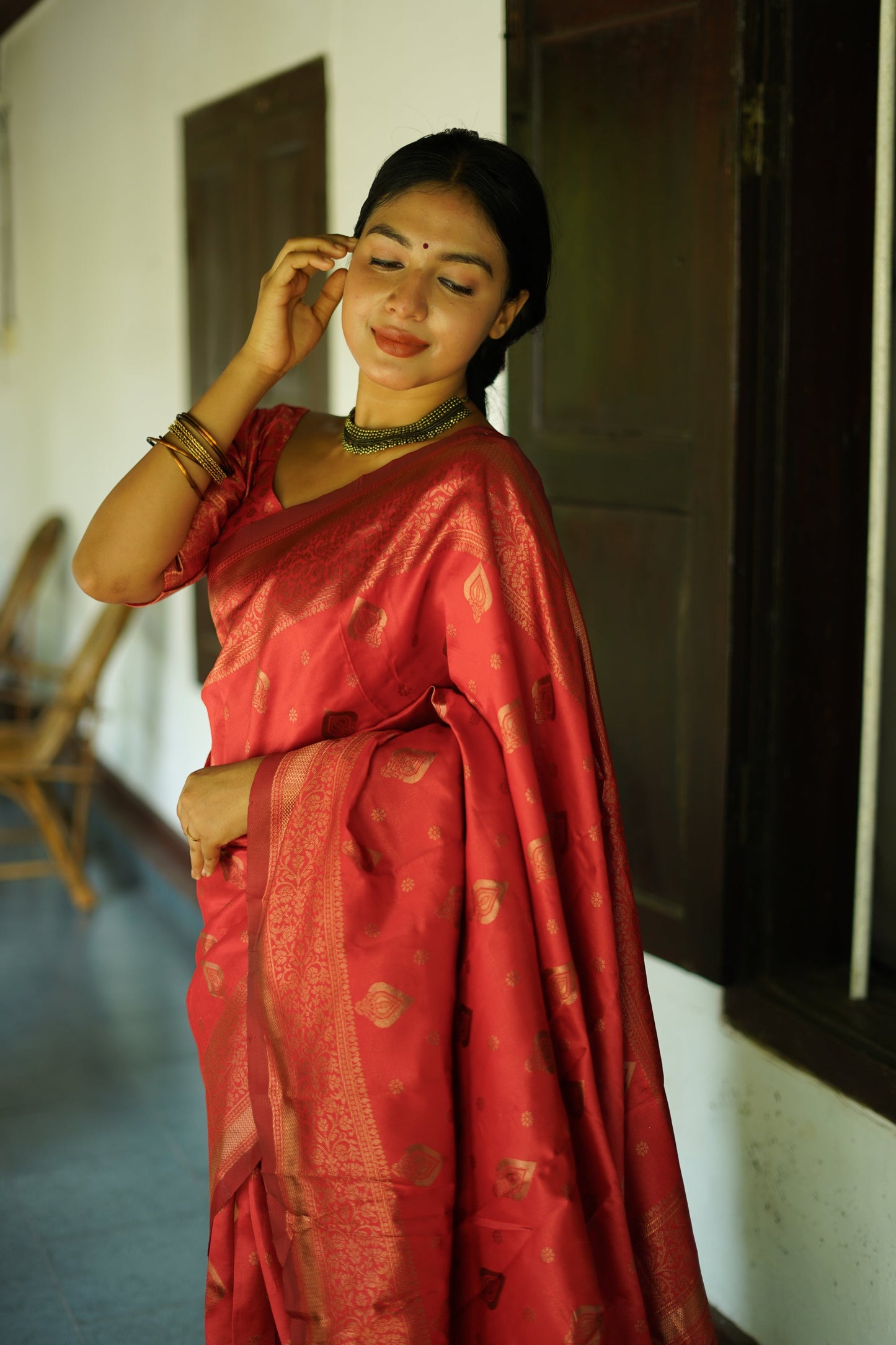 Red Pure Soft Silk Saree With Twirling Blouse Piece