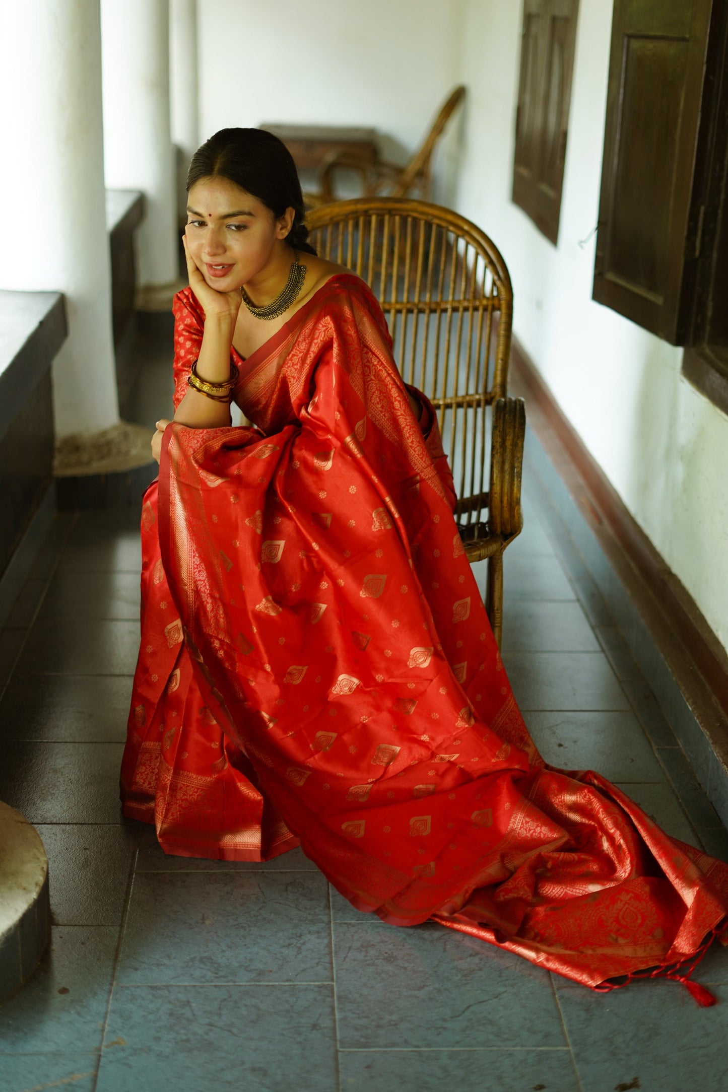 Red Pure Soft Silk Saree With Twirling Blouse Piece