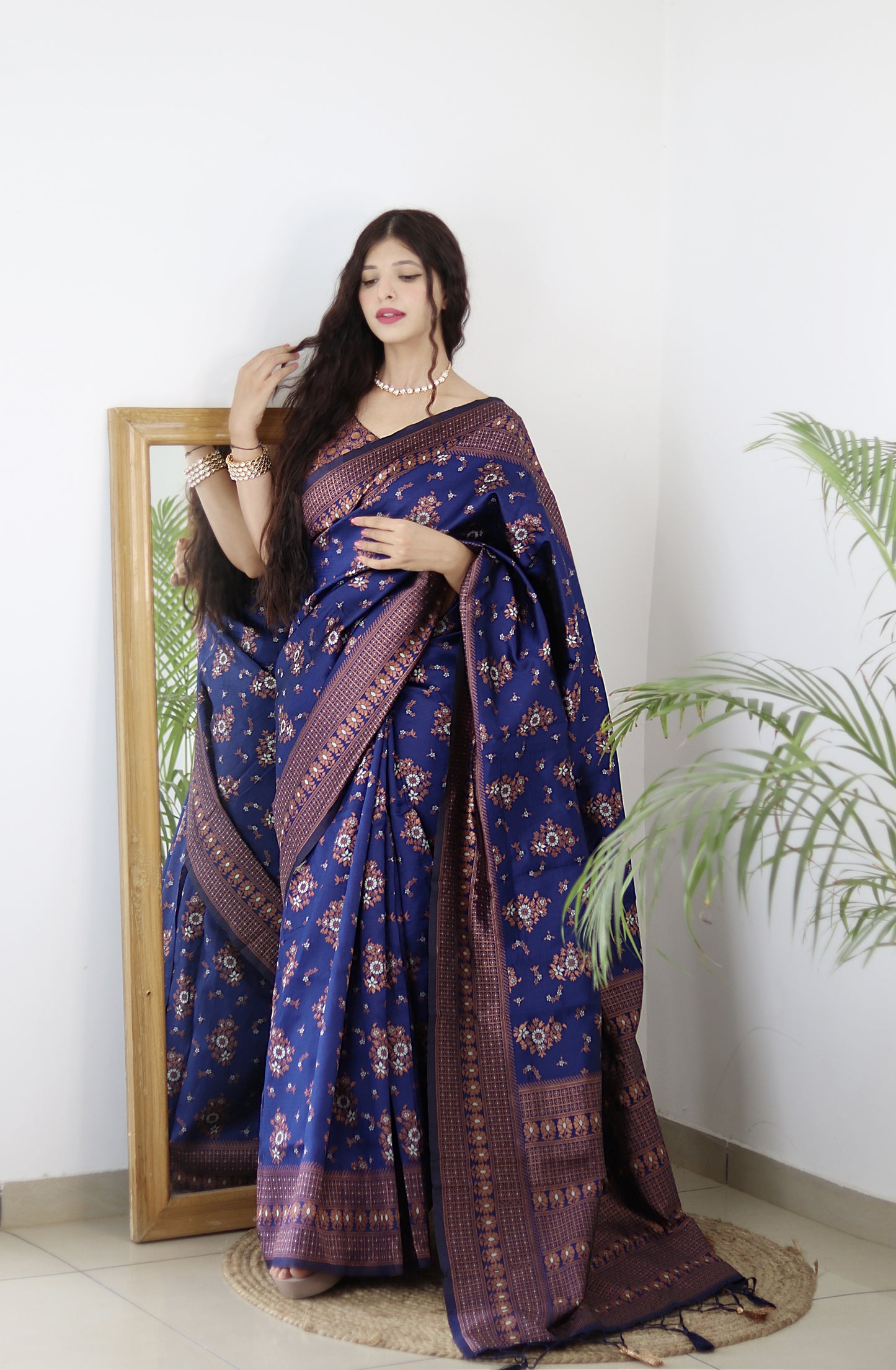 Navy Blue Kanjivaram Pure Soft Semi Silk Saree With Unstiched Attractive Blouse Piece