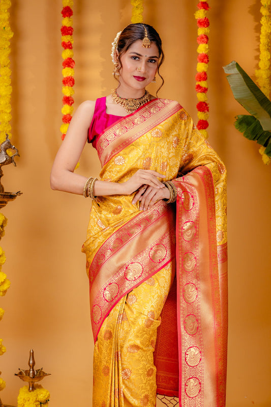 Gajari-GoldPure Soft Silk Saree With Engrossing Blouse Piece