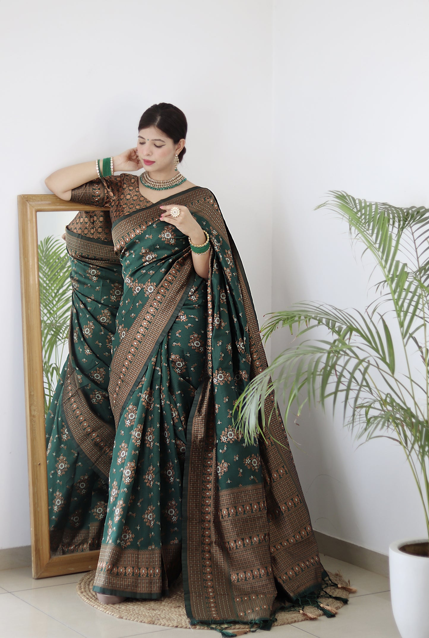 Green Kanjivaram Pure Soft Semi Silk Saree With Unstiched Attractive Blouse Piece