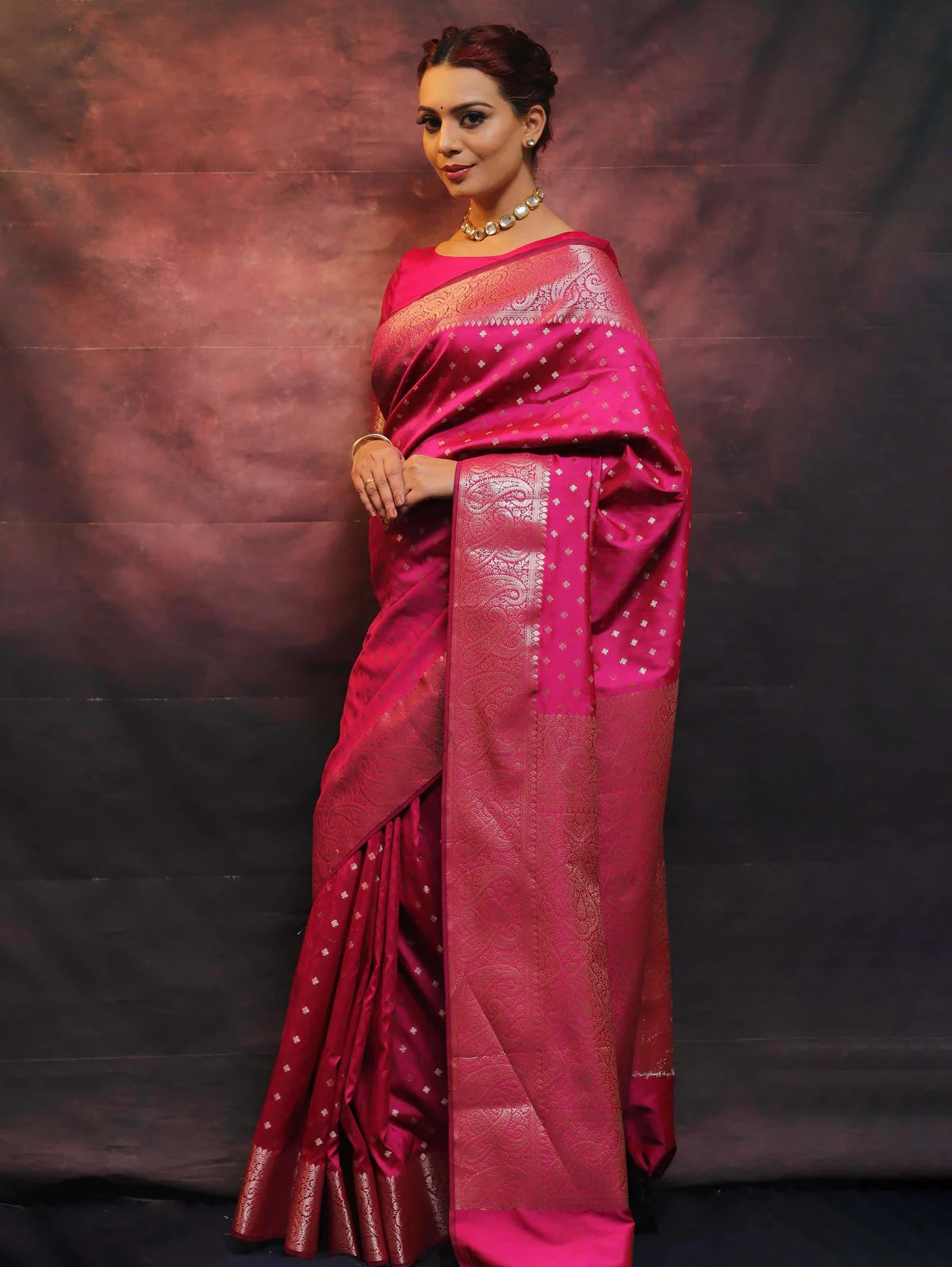 Pink Pure Soft Silk Saree With Engrossing Blouse Piece