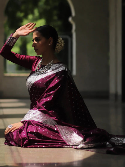 Purple Pure Soft Silk Saree With Engrossing Blouse Piece