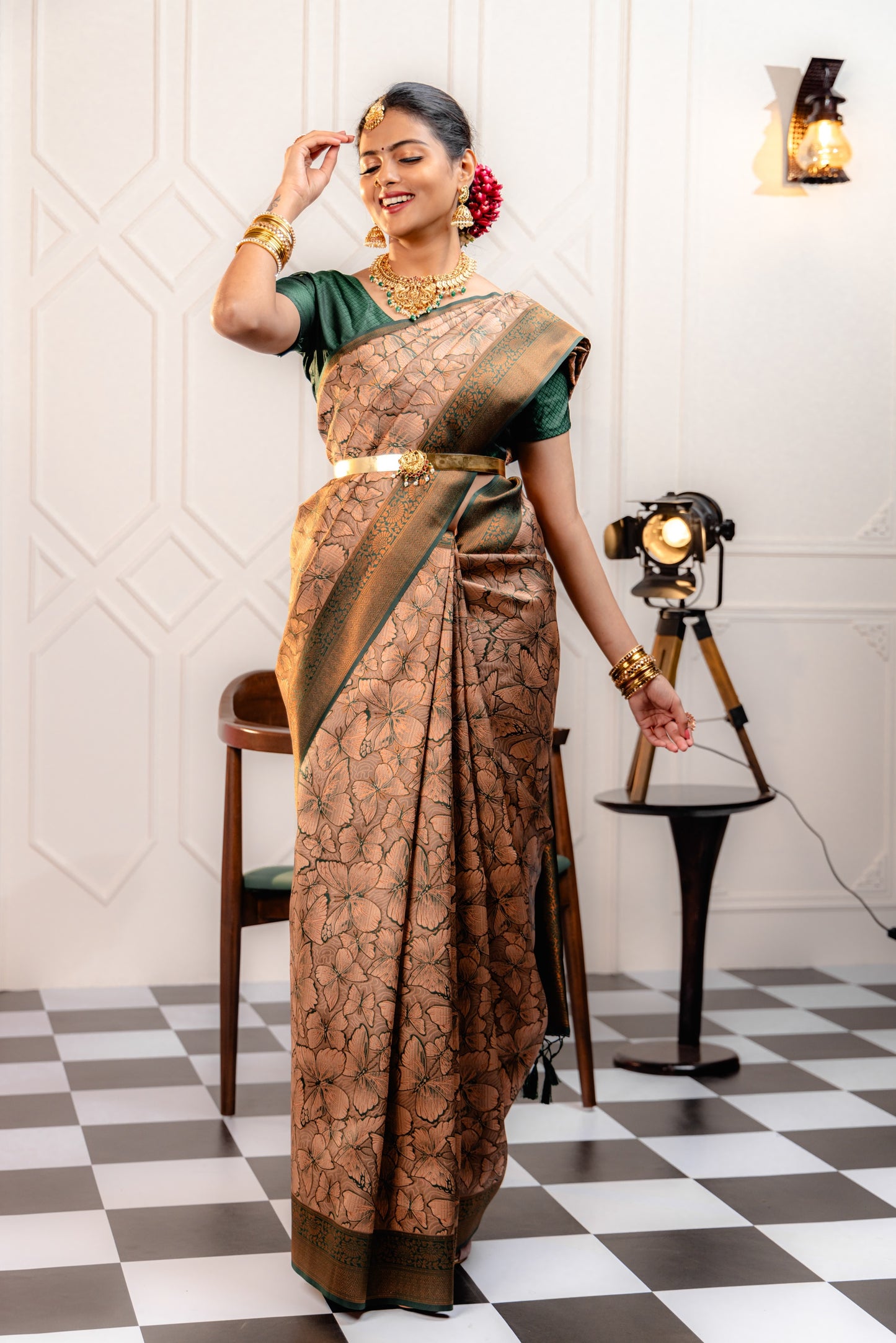 Peach Pure Soft Silk Saree With Engrossing Blouse Piece