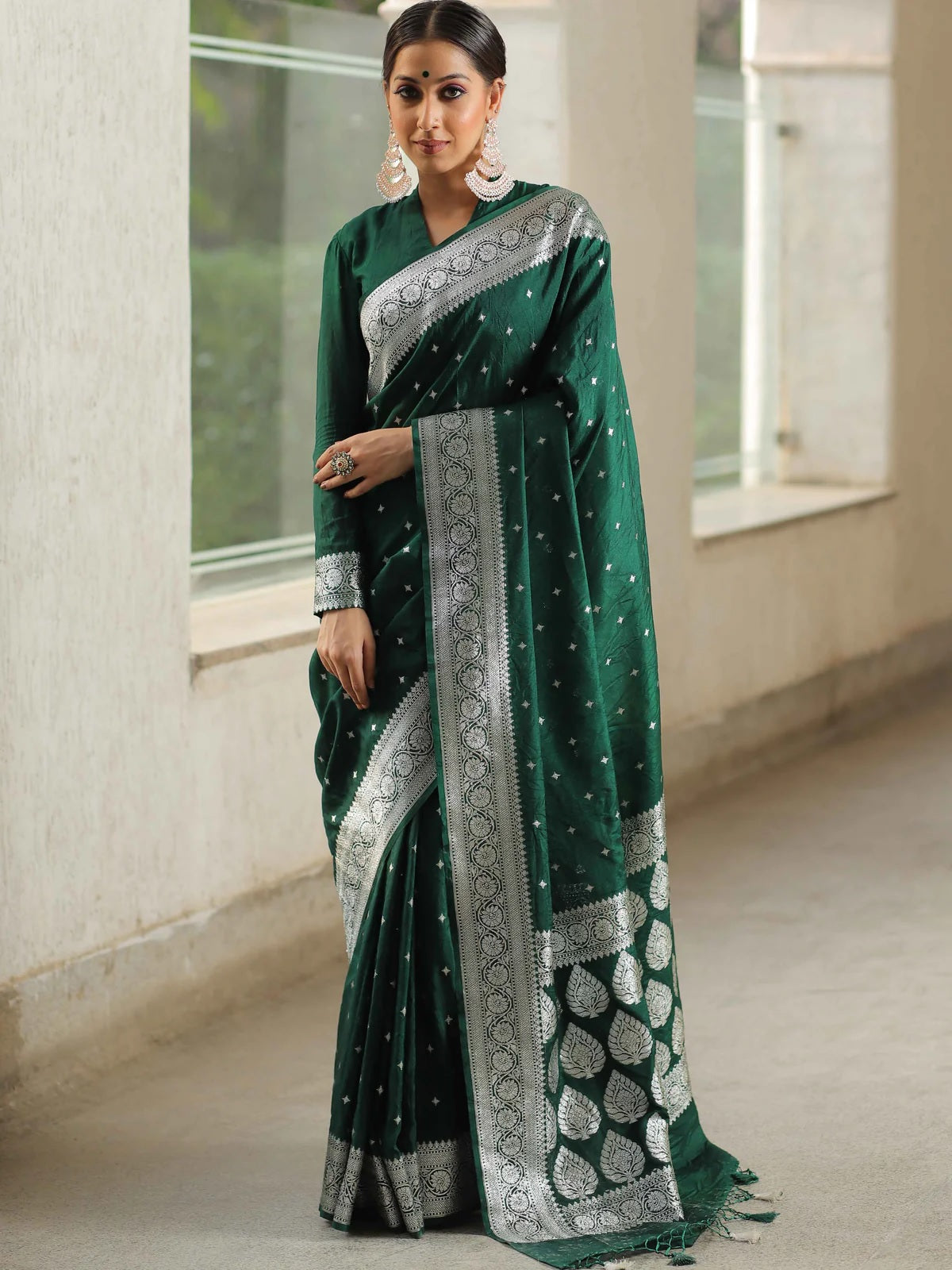 Green Banarasi Pure Soft Semi Silk Saree With Unstiched Attractive Blouse Piece