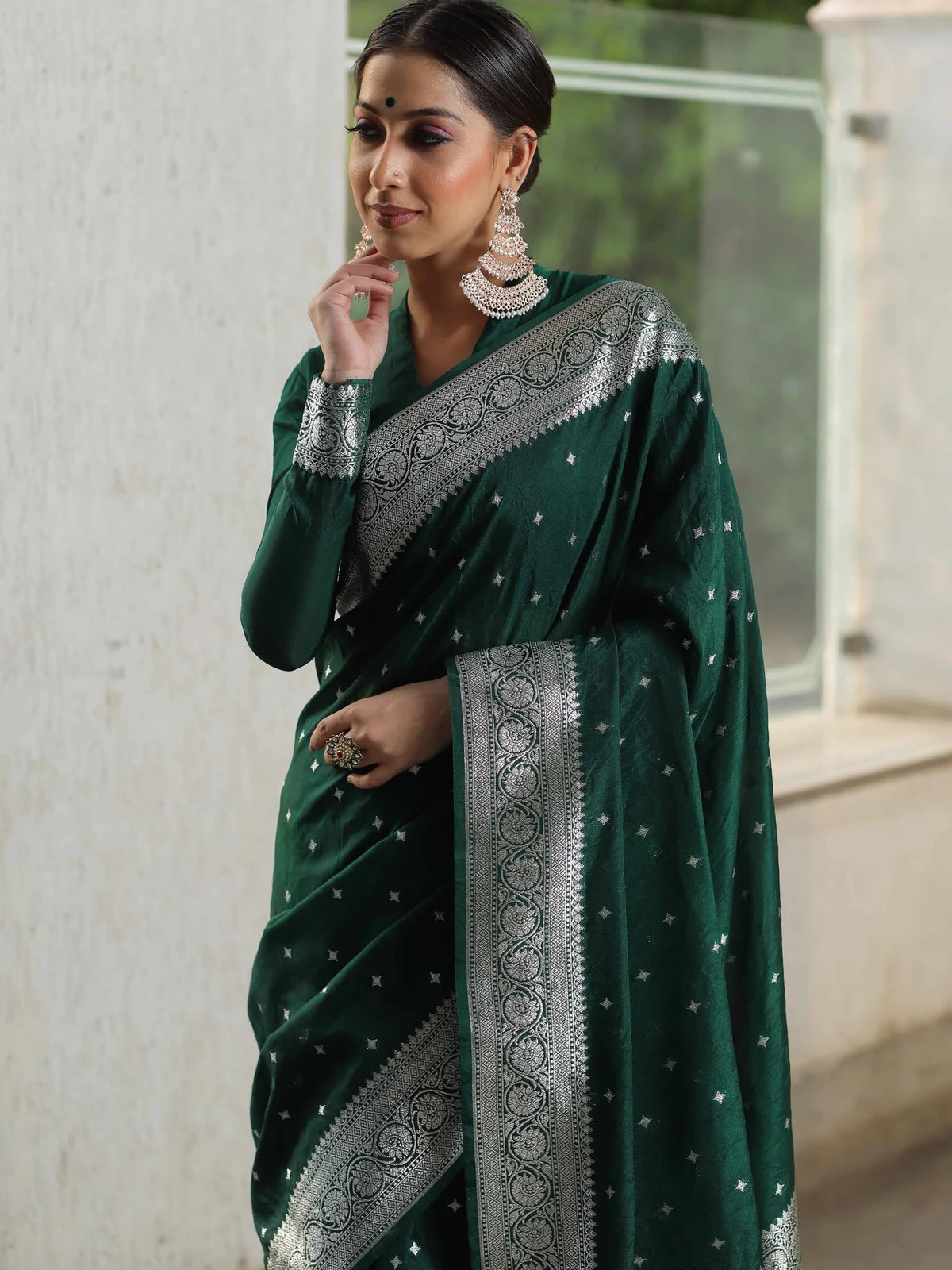 Green Banarasi Pure Soft Semi Silk Saree With Unstiched Attractive Blouse Piece