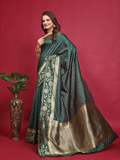 Green Pure Soft Silk Saree With Engrossing Blouse Piece