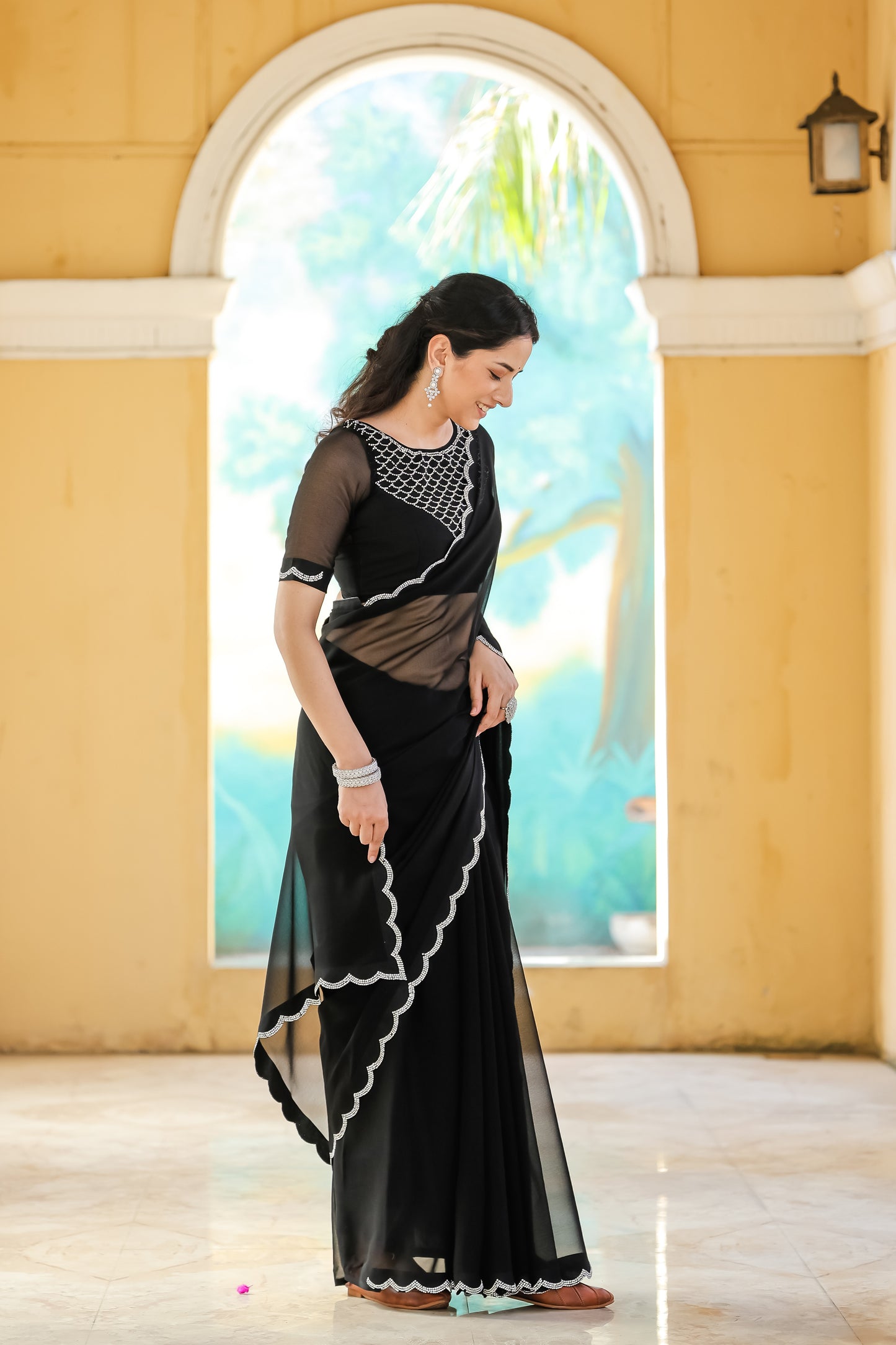 Black Womens Georgette Collection Saree With Blouse Piece