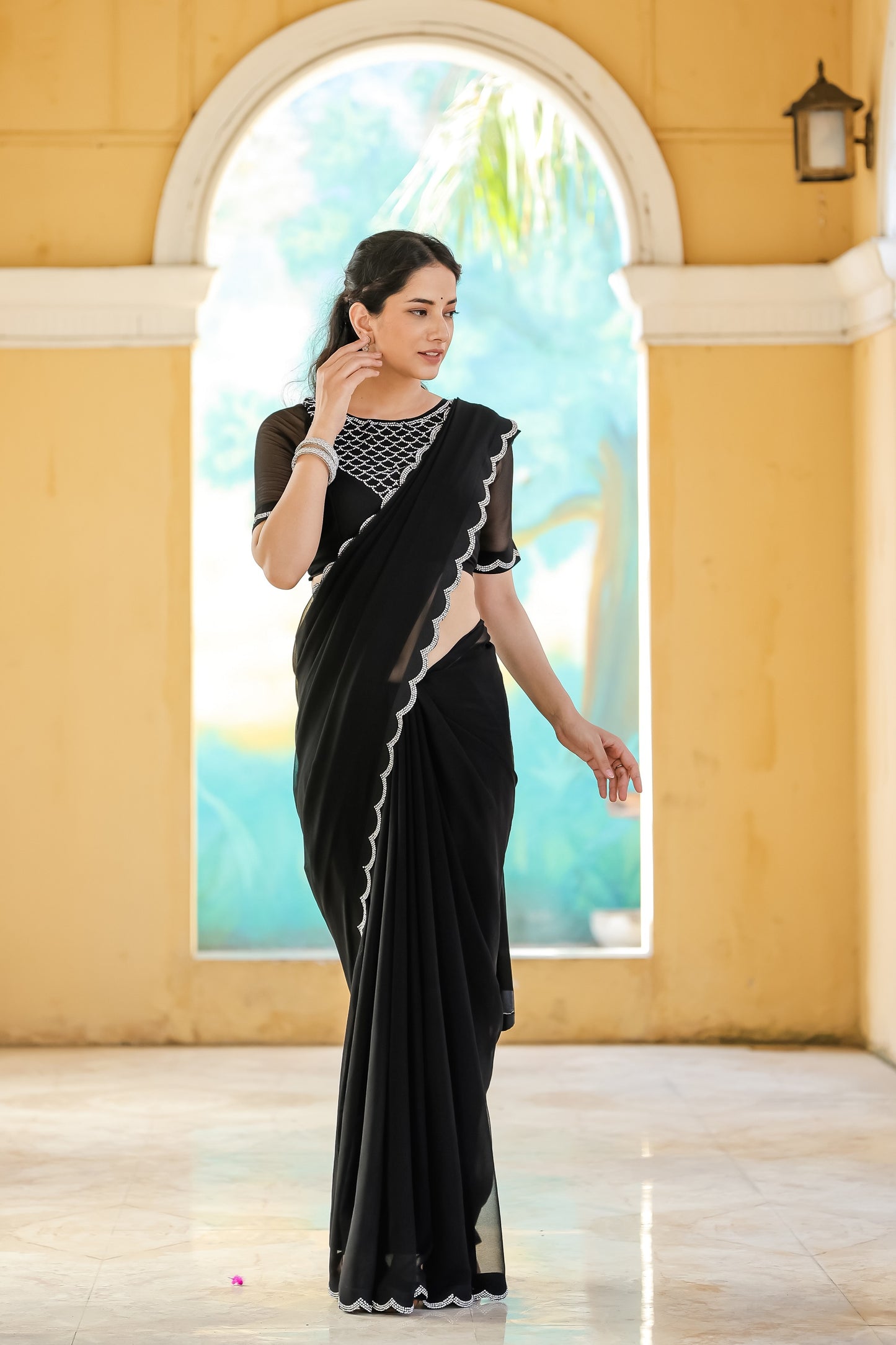 Black Womens Georgette Collection Saree With Blouse Piece