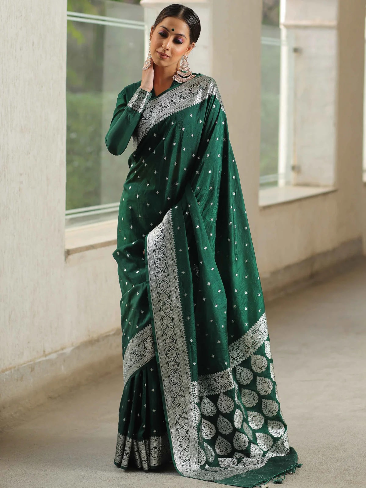 Green Banarasi Pure Soft Semi Silk Saree With Unstiched Attractive Blouse Piece