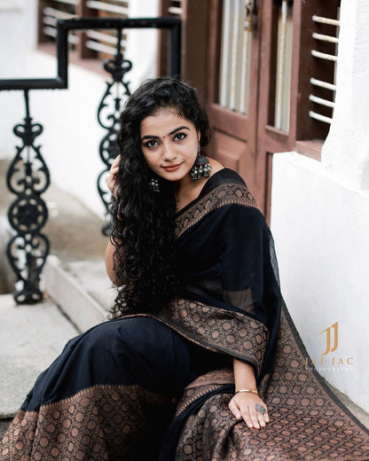 Black Combination Pure Soft Semi Silk Saree With Attractive Blouse Piece