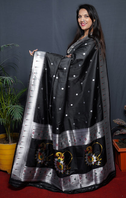 Black  Kanjivaram Pure Soft Semi Silk Saree With Unstiched Attractive Blouse Piece