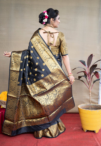 Black Pure Soft Silk Saree With Engrossing Blouse Piece