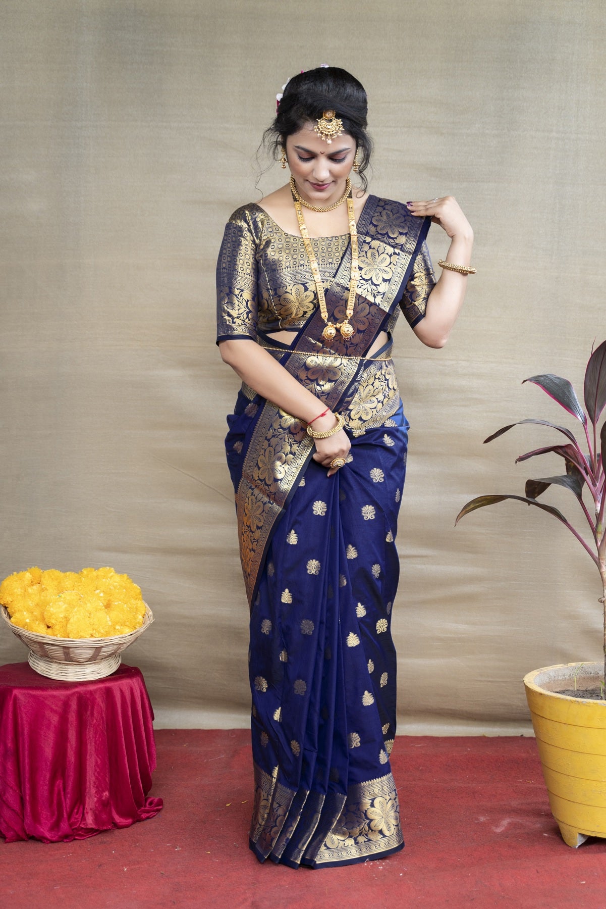 Blue Pure Soft Silk Saree With Engrossing Blouse Piece