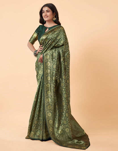 Green Pure Soft Silk Saree With Engrossing Blouse Piece