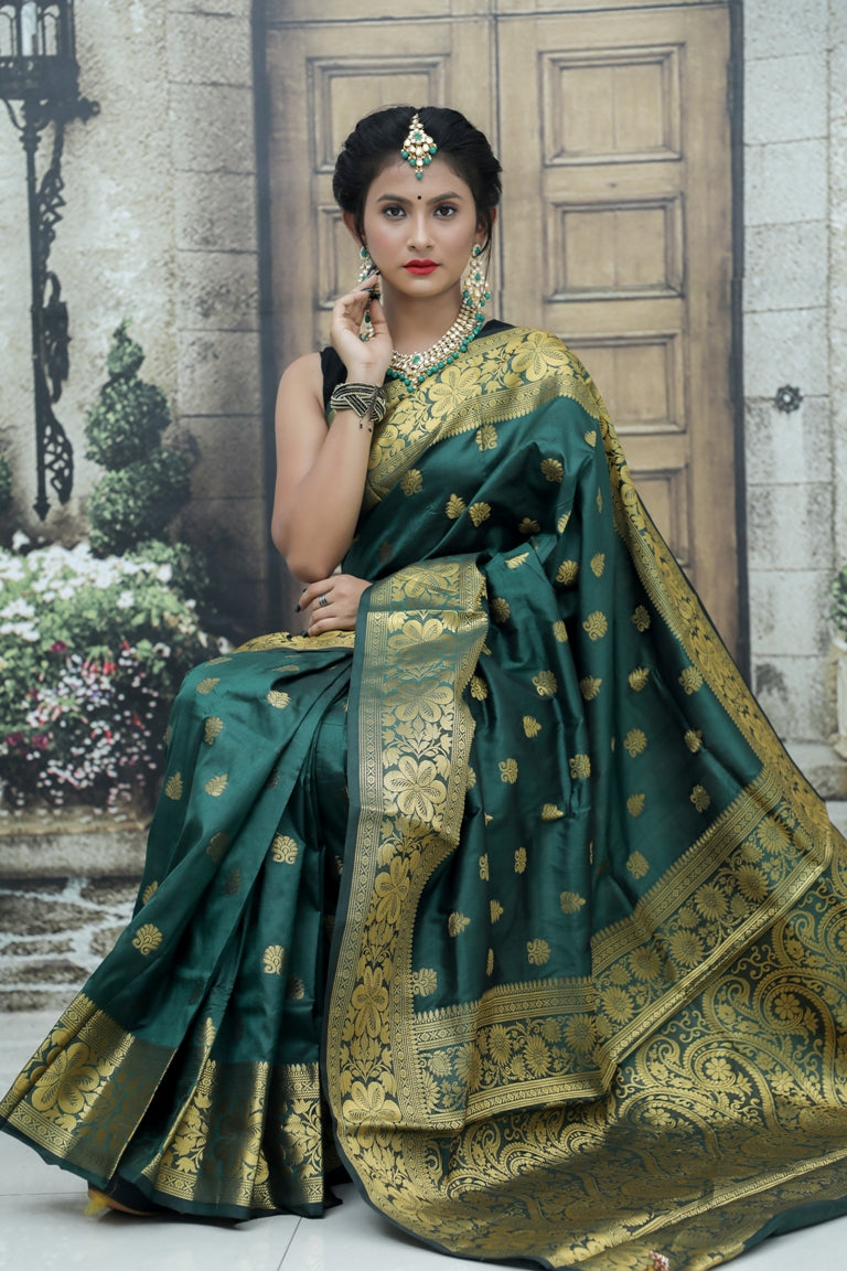 Green Kanjivaram Pure Soft Semi Silk Saree With Unstiched Attractive Blouse Piece