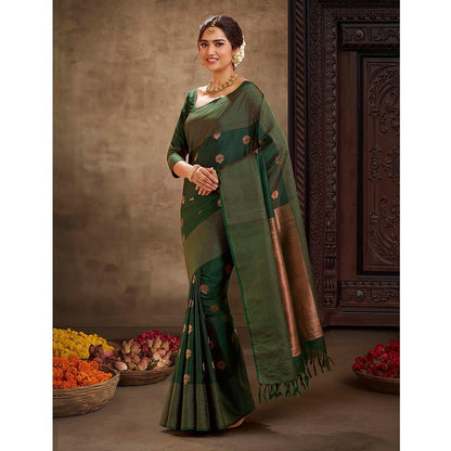 Green Pure Soft Silk Saree With Engrossing Blouse Piece