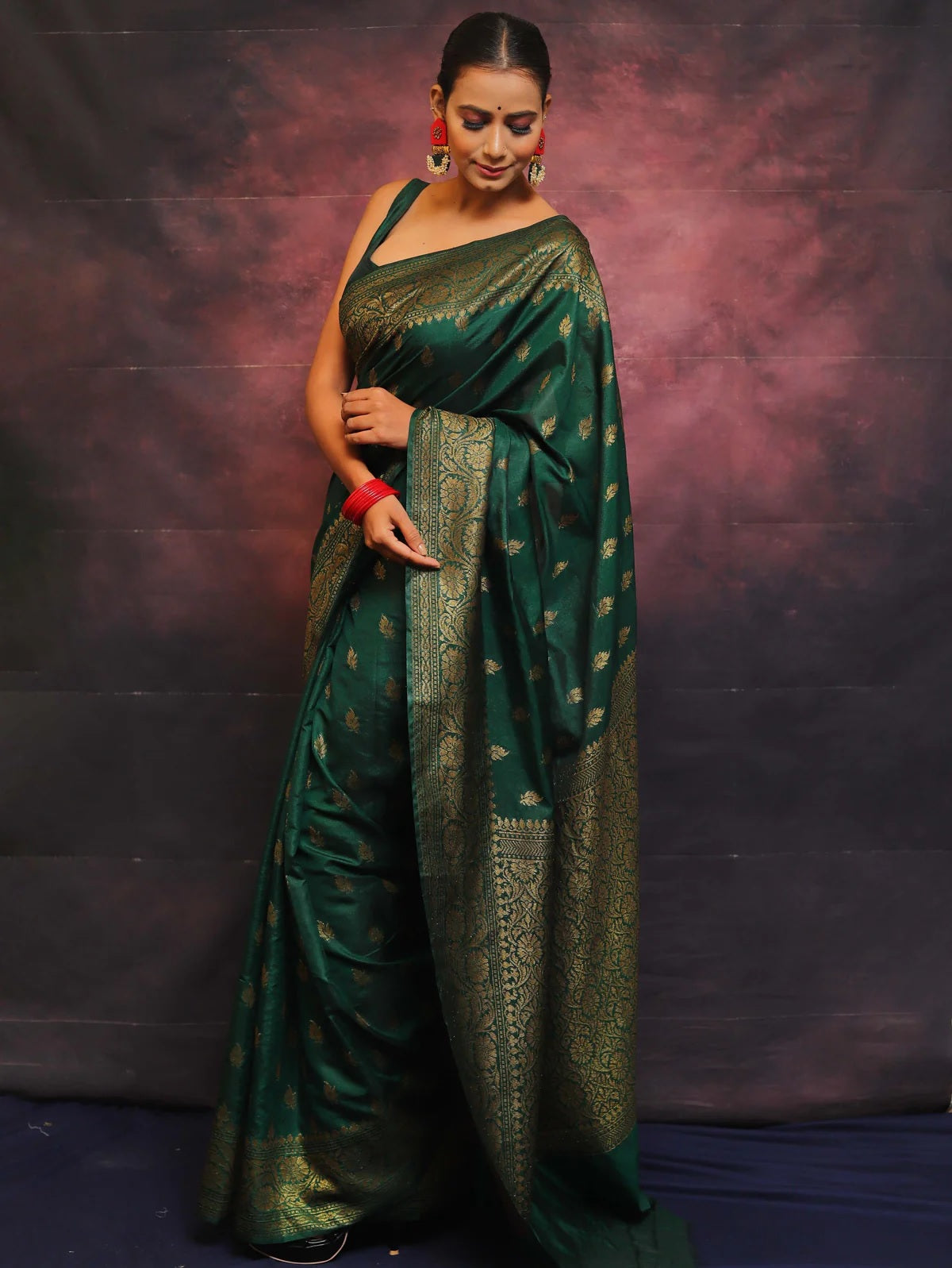 Green Banarasi Pure Soft Semi Silk Saree With Unstiched Attractive Blouse Piece