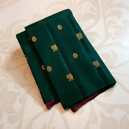 Green Pure Soft Silk Saree With Engrossing Blouse Piece