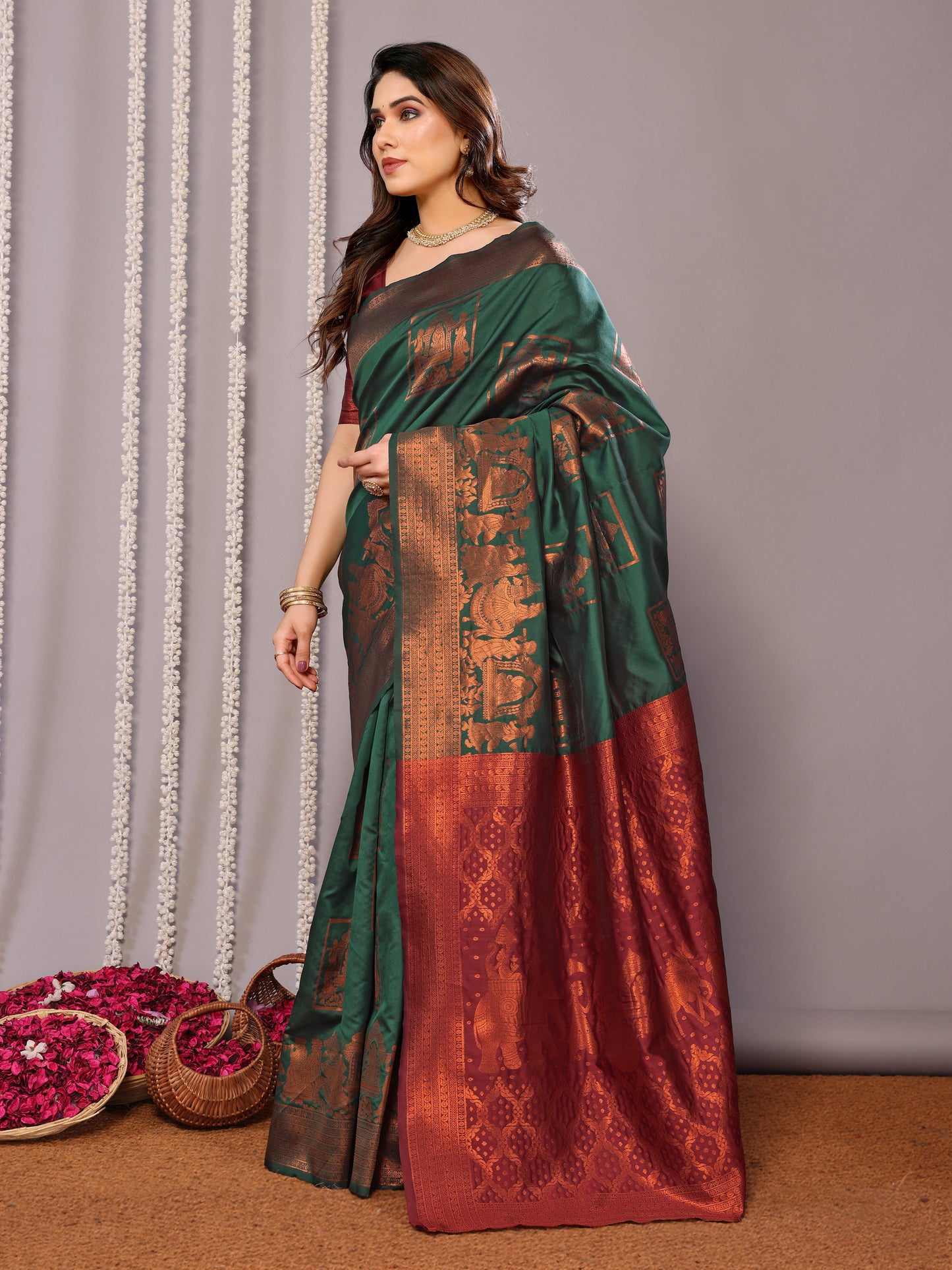 GREEN SOFT SILK SAREE WITH TWIRLING BLOUSE PIECE