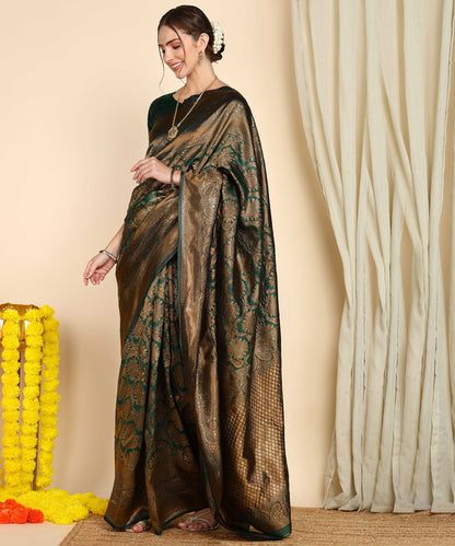 Green Pure Soft Silk Saree With Engrossing Blouse Piece