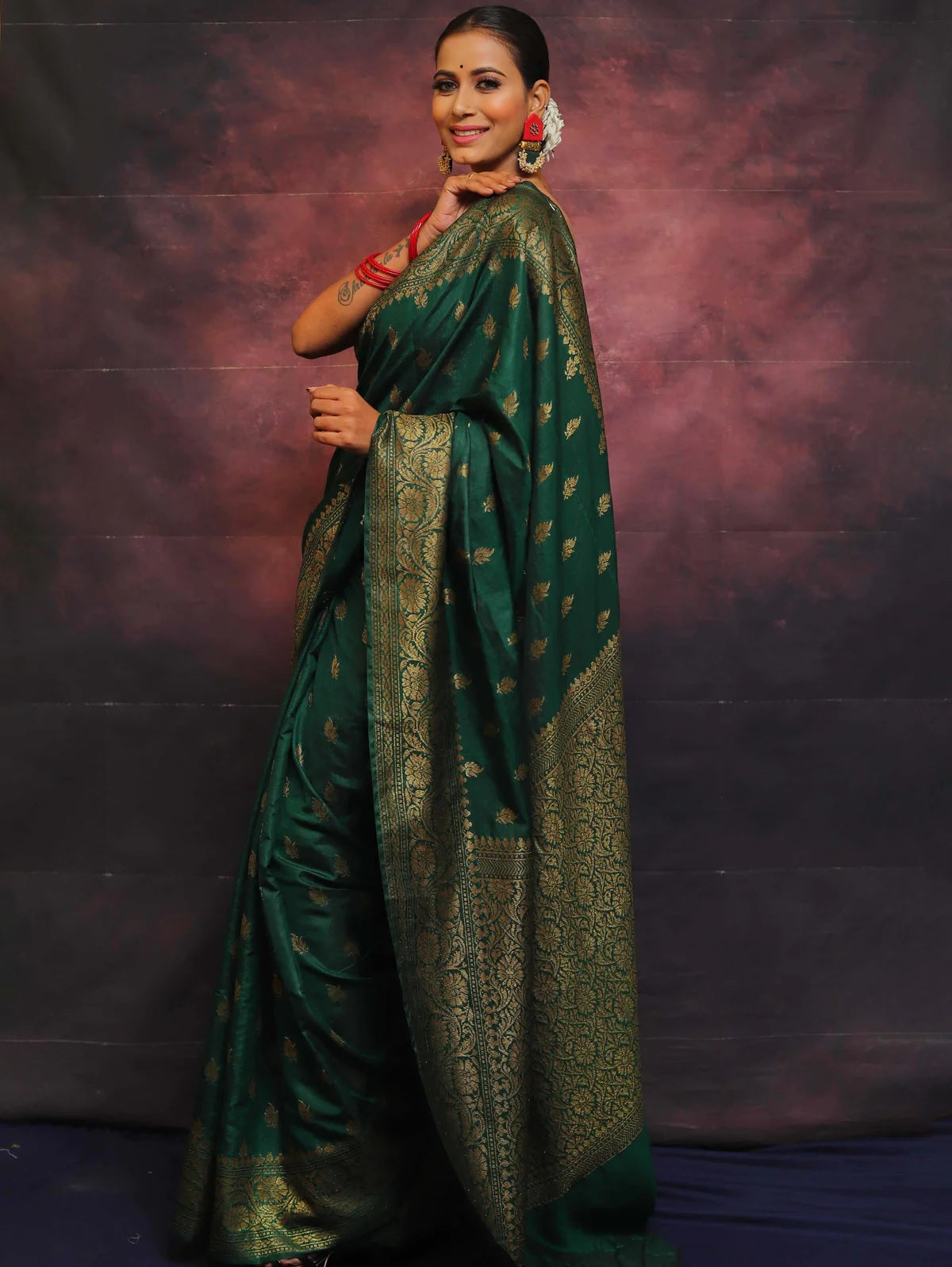 Green Banarasi Pure Soft Semi Silk Saree With Unstiched Attractive Blouse Piece