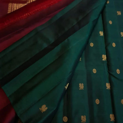 Green Pure Soft Silk Saree With Engrossing Blouse Piece