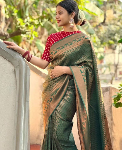 Green Kanjivaram Pure Soft Semi Silk Saree With Unstiched Attractive Blouse Piece