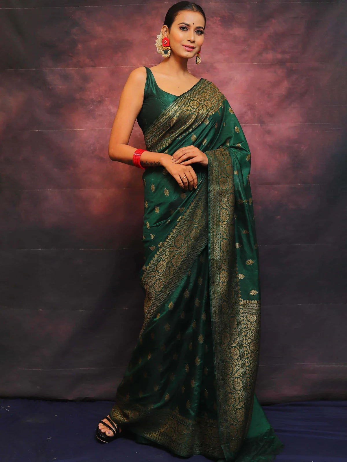 Green Banarasi Pure Soft Semi Silk Saree With Unstiched Attractive Blouse Piece