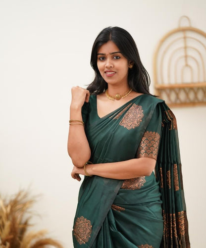 Green Combination Pure Soft Silk Saree Stylish Blouse Piece