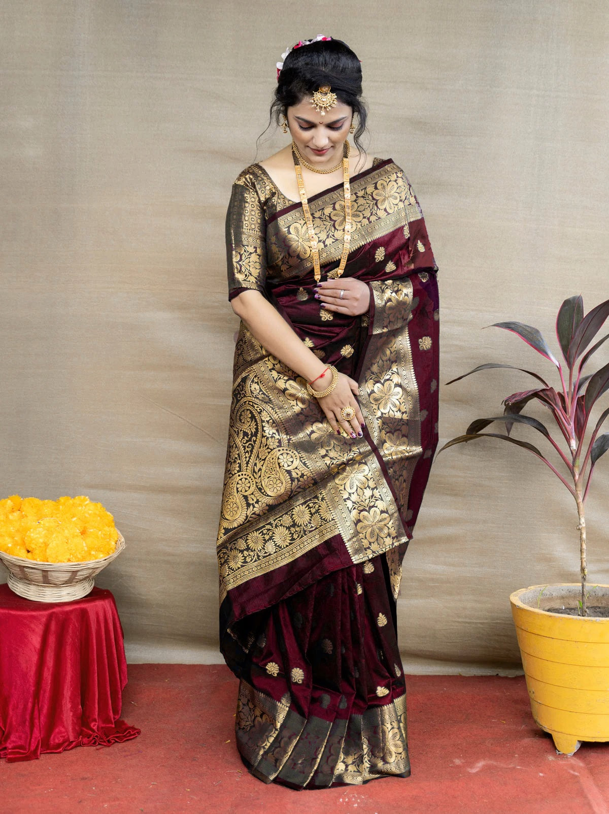 Maroon Pure Soft Silk Saree With Engrossing Blouse Piece