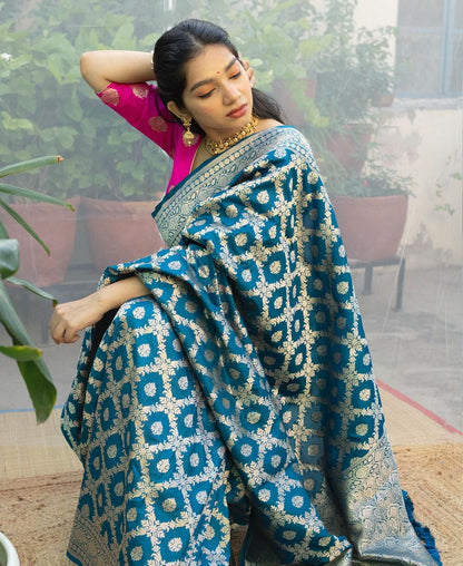 Morpinch Combination Pure Soft Semi Silk Saree With Attractive Blouse Piece