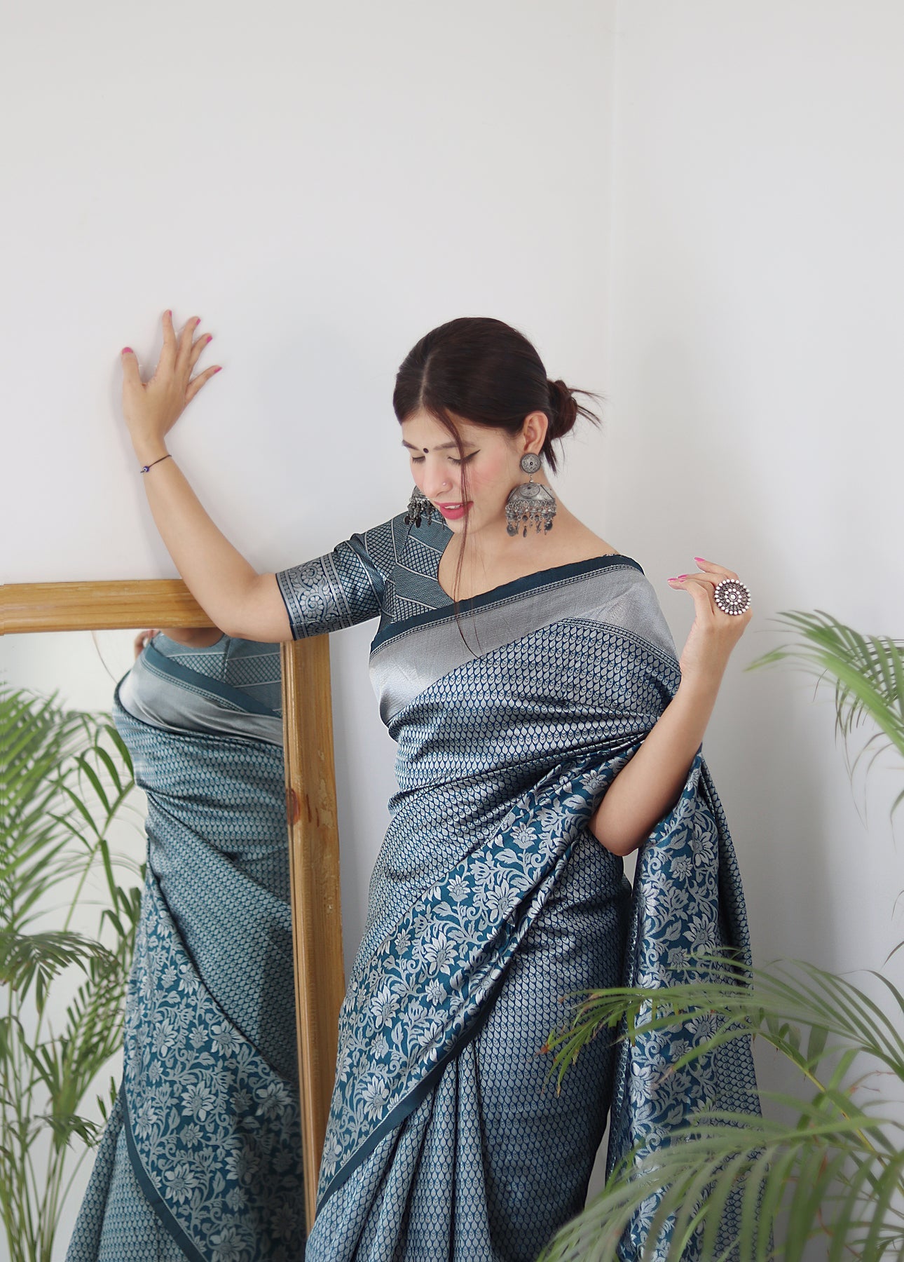 Morpinch Kanjivaram Pure Soft Semi Silk Saree With Unstiched Attractive Blouse Piece