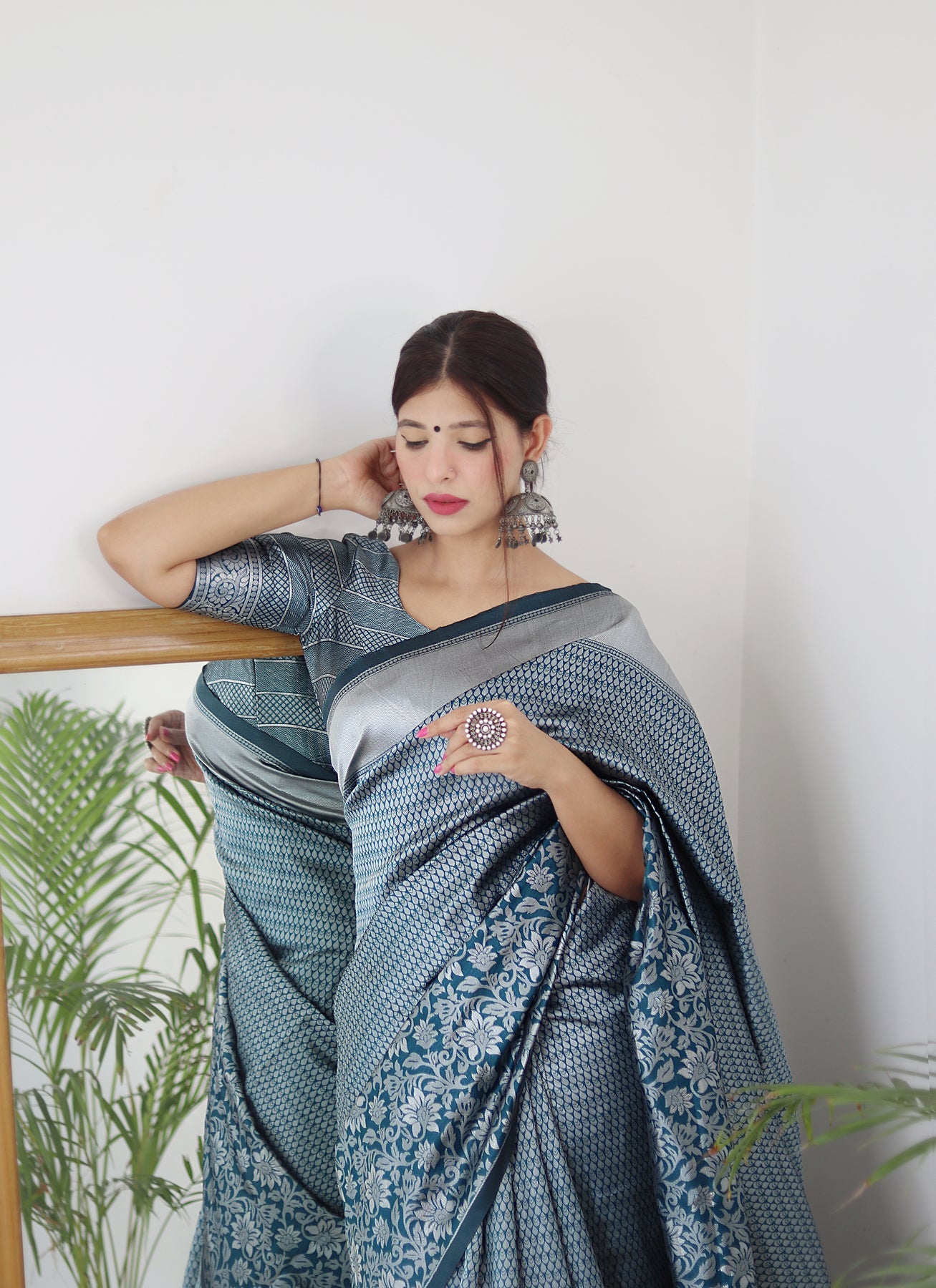 Morpinch Kanjivaram Pure Soft Semi Silk Saree With Unstiched Attractive Blouse Piece