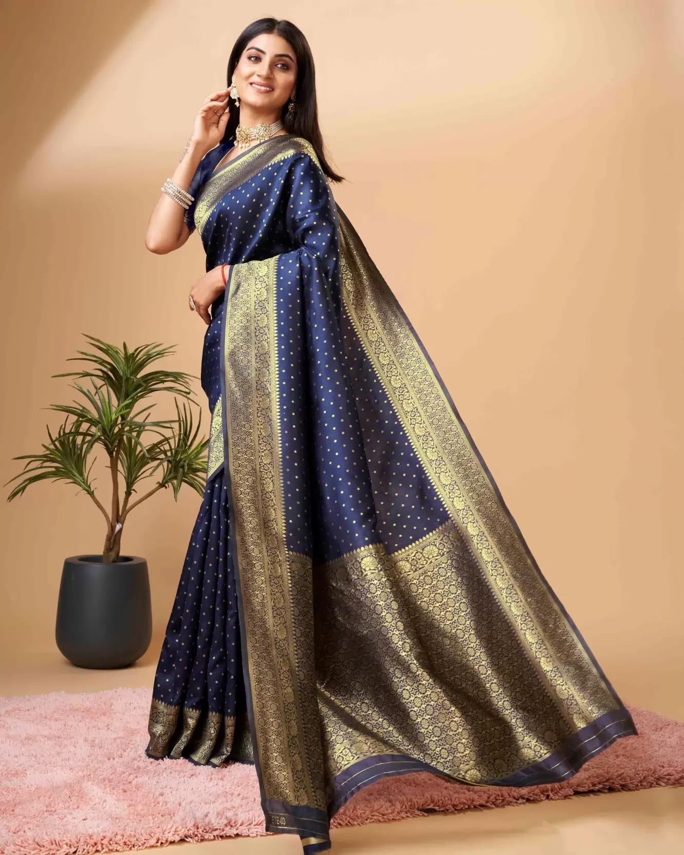 Navy Blue Pure Soft Silk Saree With Engrossing Blouse Piece