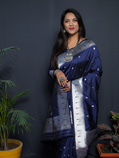 Navy Blue Kanjivaram Pure Soft Semi Silk Saree With Unstiched Attractive Blouse Piece