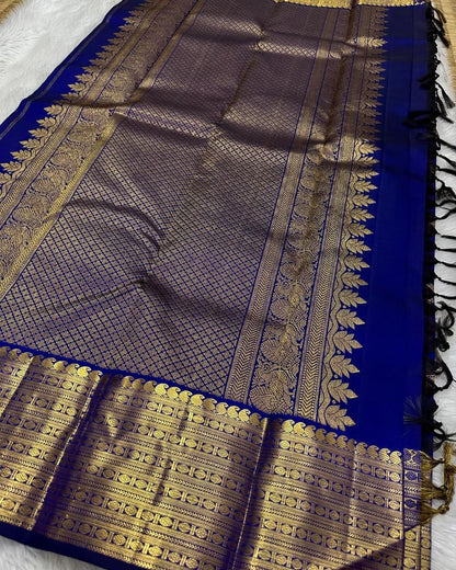 Navy Blue Pure Soft Silk Saree With Engrossing Blouse Piece