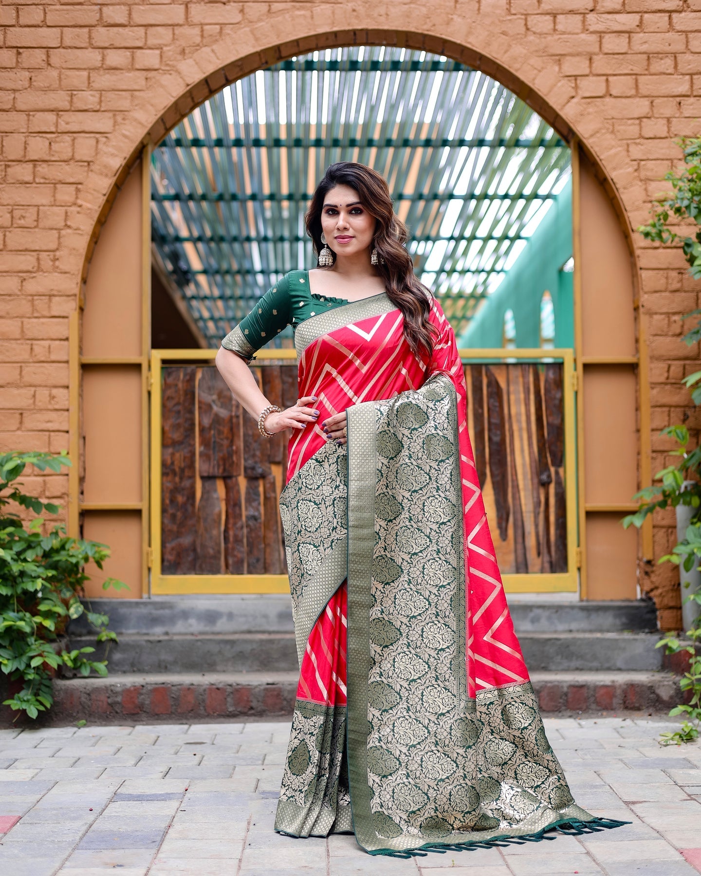 PINK & Green Banarasi Pure Soft Semi Silk Saree With Unstiched Attractive Blouse Piece