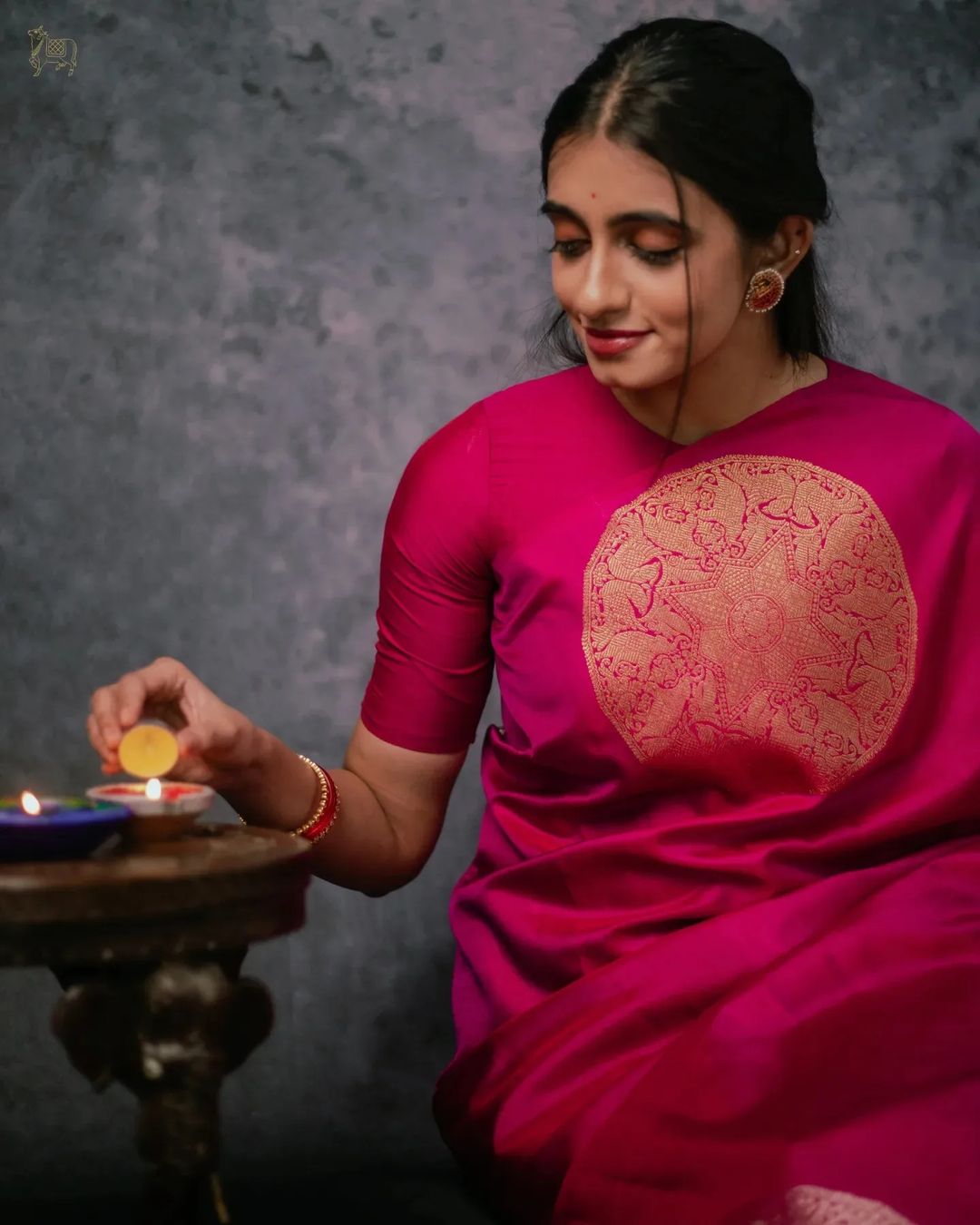 Pink Pure Soft Silk Saree With Engrossing Blouse Piece