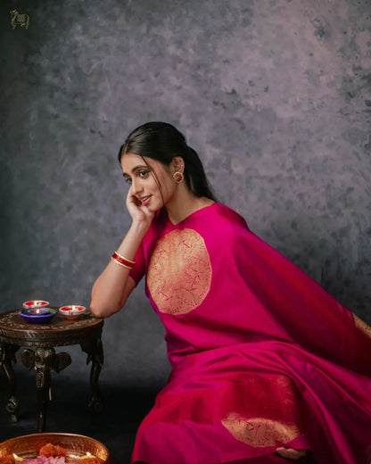 Pink Pure Soft Silk Saree With Engrossing Blouse Piece