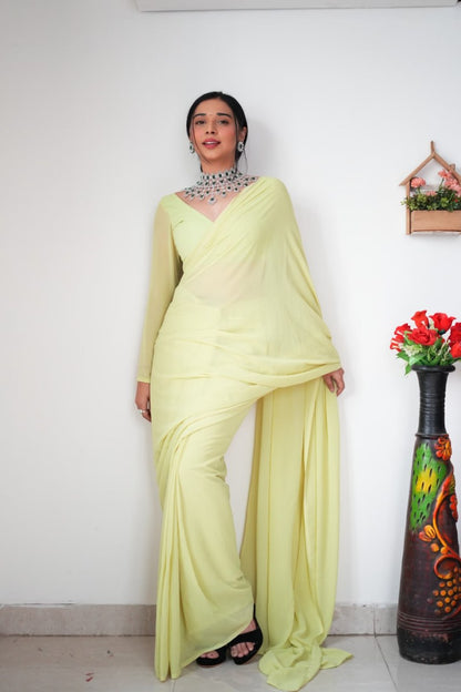 Pista Ready to Wear Georgette Saree With Unstitched Blouse Piece